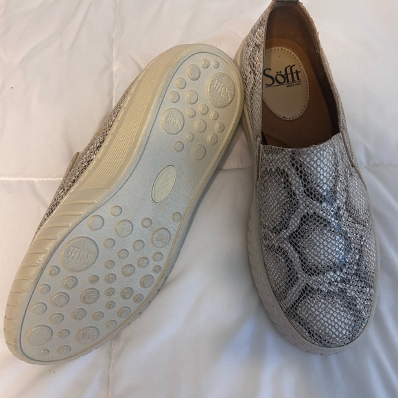 Womans Sofft Shoes Snakeskin, Size 7.5. New Without Tags - Picture 2 of 2